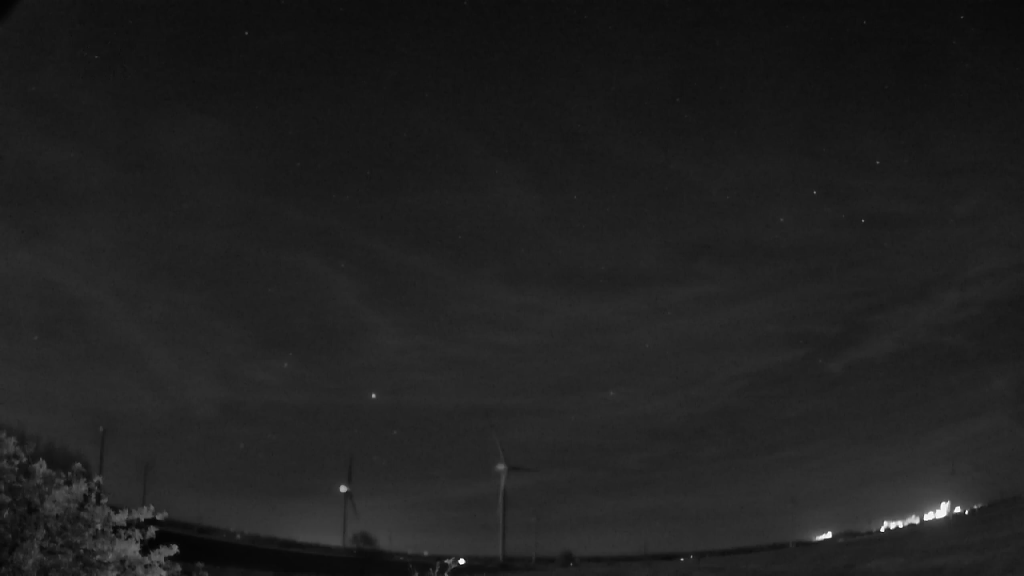 Meteor_20230501_030656.gif