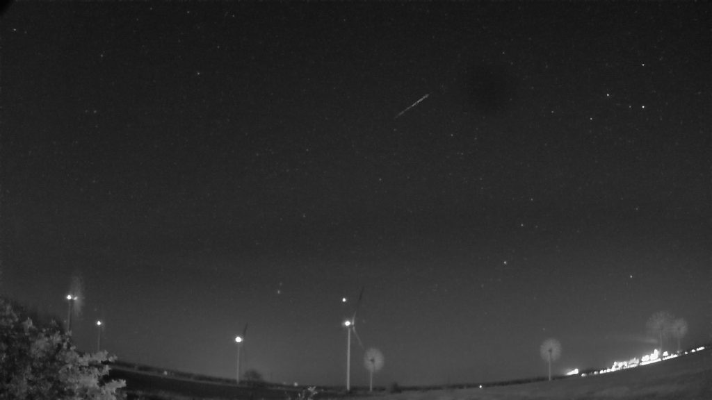 Meteor_20230504_025332.jpg