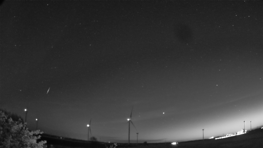 Meteor_20230504_035907.jpg