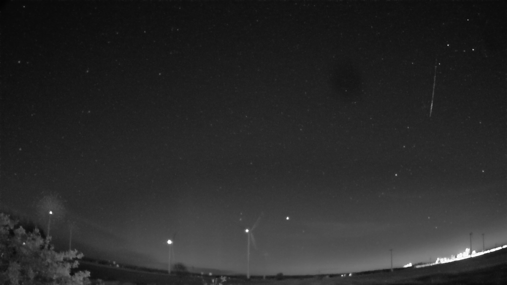 Meteor_20230508_031741.jpg