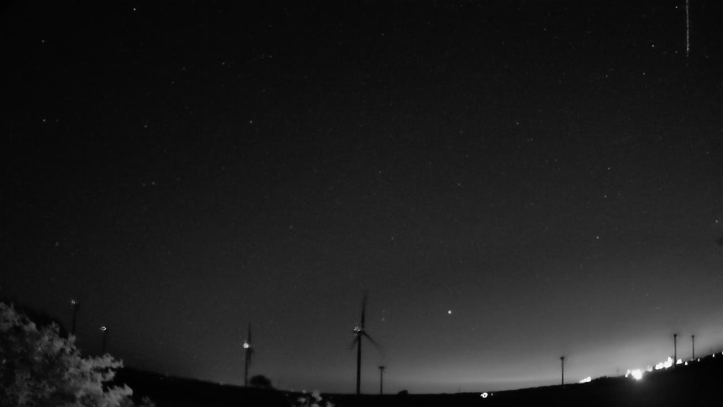 Meteor_20230513_032052.jpg