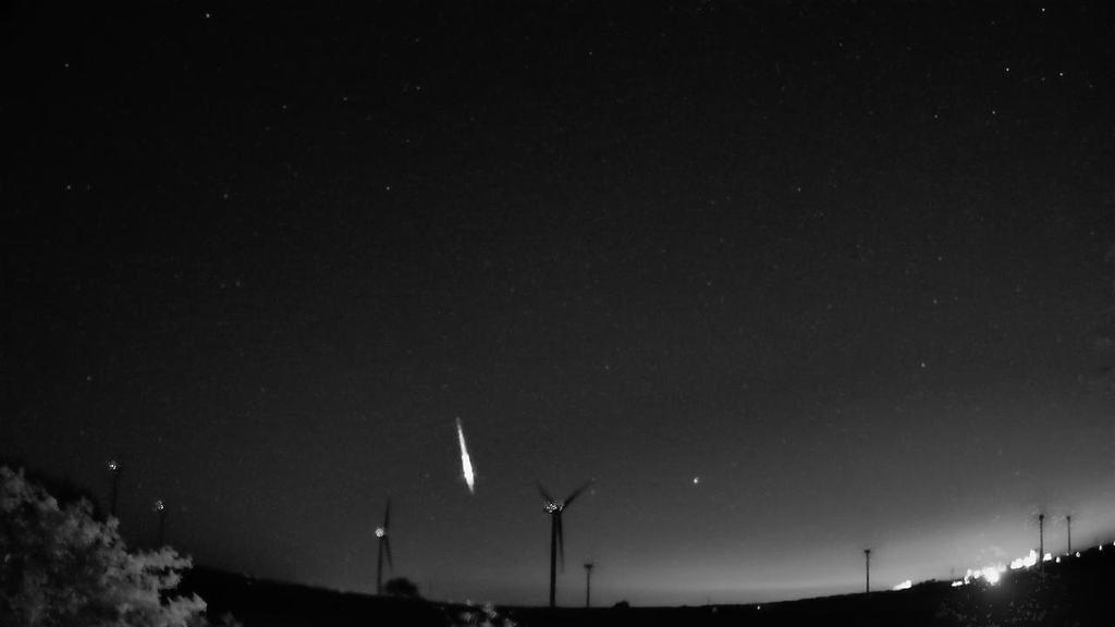 Meteor_20230513_032143.jpg