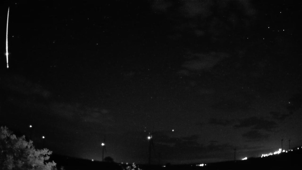 Meteor_20230514_025341.jpg